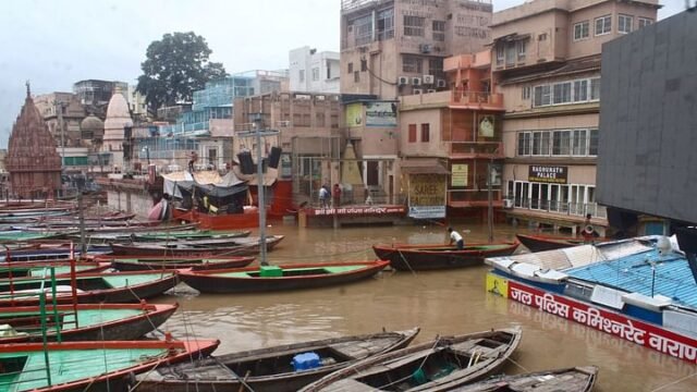 flood-in-varanasi_636987f1f5917afdc073dc4e4d528136