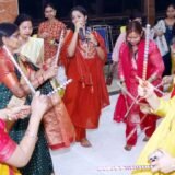 Jamshedpur bistupur Mahasar Mata Kirtan : कोलकाता के चंदन-कविता की जोड़ी ने किया मंगलपाठ