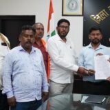 Jamshedpur DC Ki Jan Shikayat Nivaran Divas : उपायुक्त ने जन शिकायत निवारण दिवस में सुनी लोगो की समस्याएं