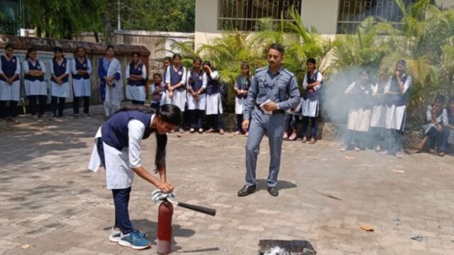 Tinplate Union Women's College
