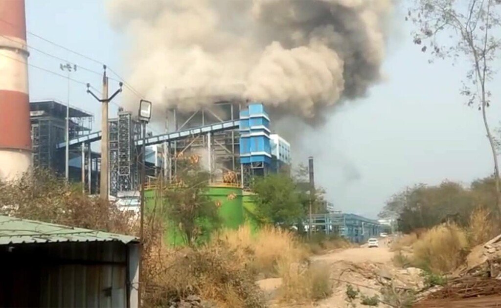 iirg0mek_chhattisgarh-vedanta-power-plant-boiler-blast-_625x300_16_April_26