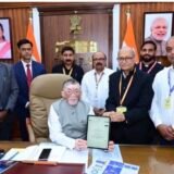Jharkhand Census 2027: झारखंड जनगणना 2027: राज्यपाल संतोष कुमार गंगवार ने पोर्टल पर स्वयं का विवरण भरकर किया अभियान का शुभारंभ।