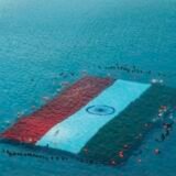 INDIA Unfurls Largest National Flag Underwater: समंदर के नीचे शान से लहराया अपना गौरव,200 से अधिक गोताखोरों ने समुद्र के नीचे  2,400 वर्ग मीटर का तिरंगा फहरा तोड़ा दुनिया का सबसे बड़ा अंडरवॉटर फ्लैग रिकॉर्ड