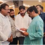 Deputy Mayor meets CM:सीएम से मिले डिप्टी मेयर: आदित्यपुर की समस्याओं को लेकर हेमंत सोरेन को सौंपा मांग पत्र