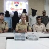 रंगदारी की बड़ी साजिश नाकाम! राहुल सिंह गैंग के 4 गुर्गे हथियारों के साथ गिरफ्तारसड़क निर्माण कंपनी को डराकर वसूली की थी तैयारी, पुलिस ने समय रहते दबोचा