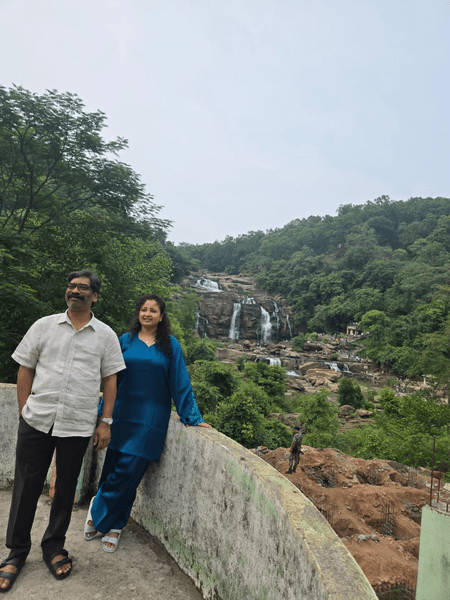 Hemant-Soren-with-wife
