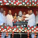 बागबेड़ा में बिहार विभूति डॉ. अनुग्रह नारायण सिंह की जयंती पर ‘जयंती सह प्रतिभा सम्मान समारोह’ का भव्य आयोजन, मेधावी छात्र हुए सम्मानित