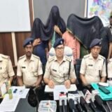 देवघर पुलिस को बड़ी कामयाबी: श्रावणी मेला से पहले हथियार और जिंदा कारतूस के साथ 5 अपराधी गिरफ्तार